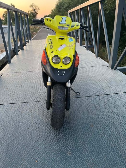 Vând Yamaha booster 50cc 1996