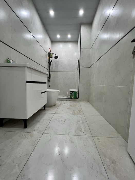 Продам дом Янгихает район удица чартак 3 уровня 240 квадратов