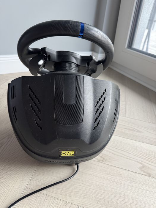Thrustmaster T300 + pedale
