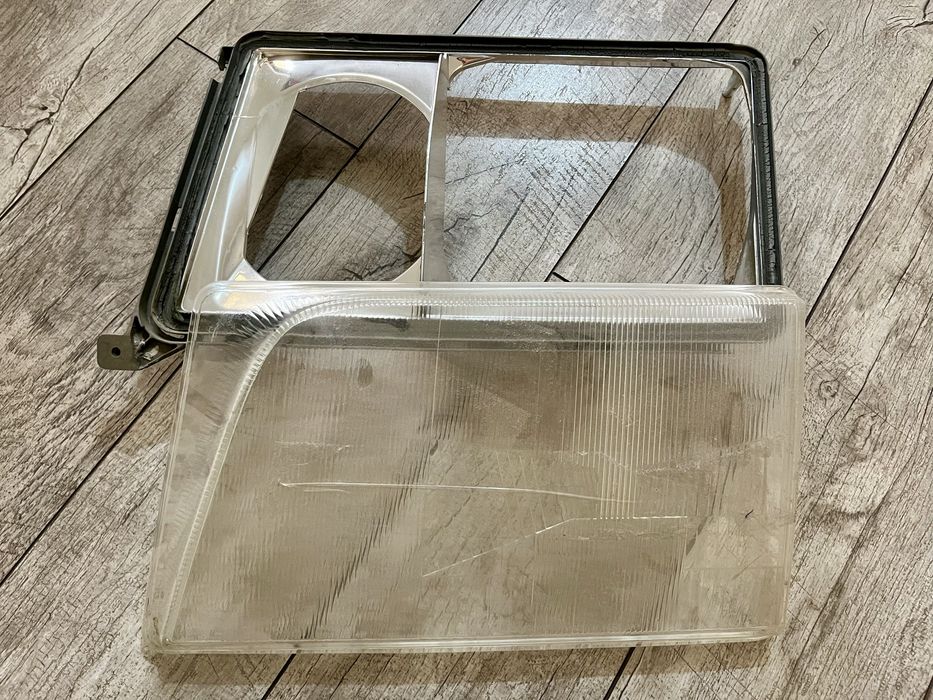 Стекло на Мерседес