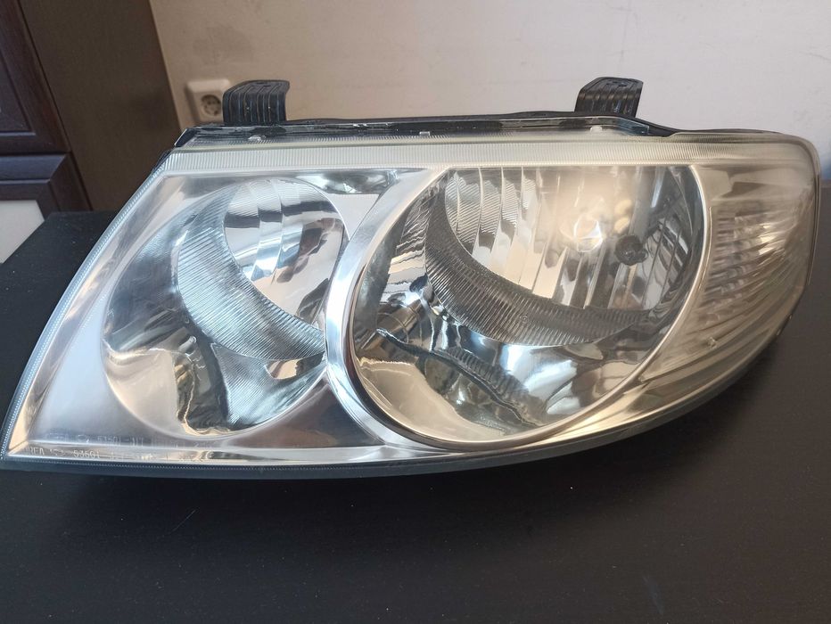 Фара Ниссан Альмера Классик оригинал