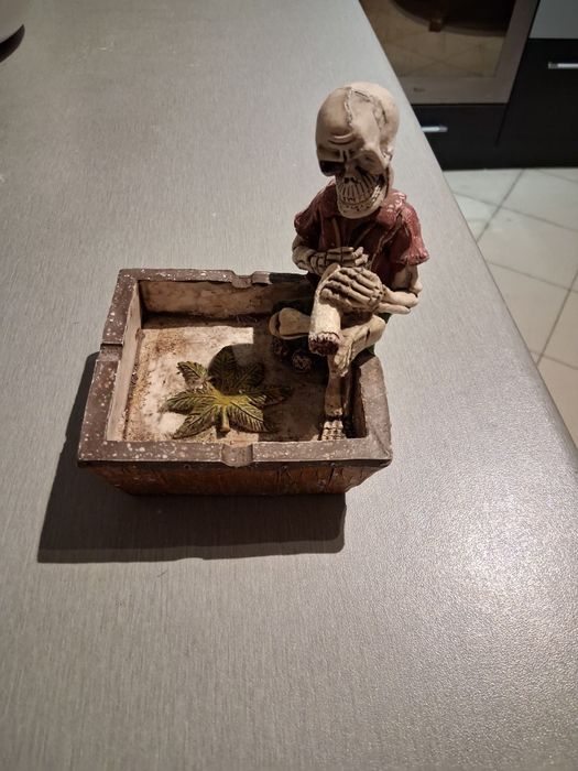 Пепелник за цигари