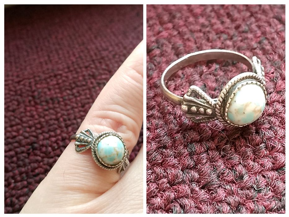 Серебряное кольцо.