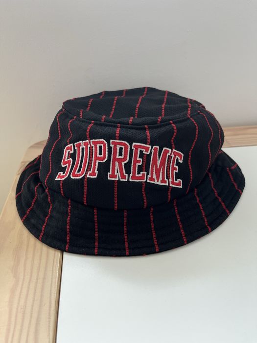 Supreme Stripe Mesh оригинален бъкет