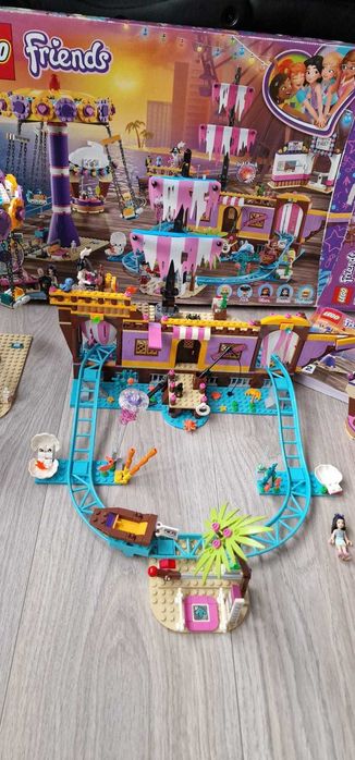LEGO Friends - Debarcaderul cu distractii din Heartlake City 41375, 1251 piese