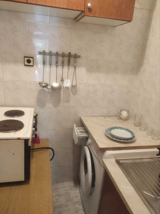 Дава се под наем Едностаен апартамент в Пазарджик, Запад - 35 кв.м за 30.6 € - Снимка #6