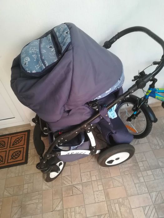 Детска количка комплект с столче за кола