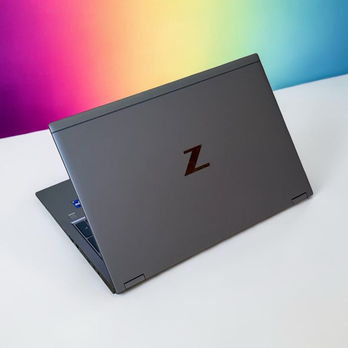*64GB Ram*15.6’FHD IPS/i9-11950H/RTX A3000 6GB/Hp Zbook Fury G8/1TB