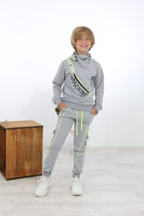 Спортивный костюм