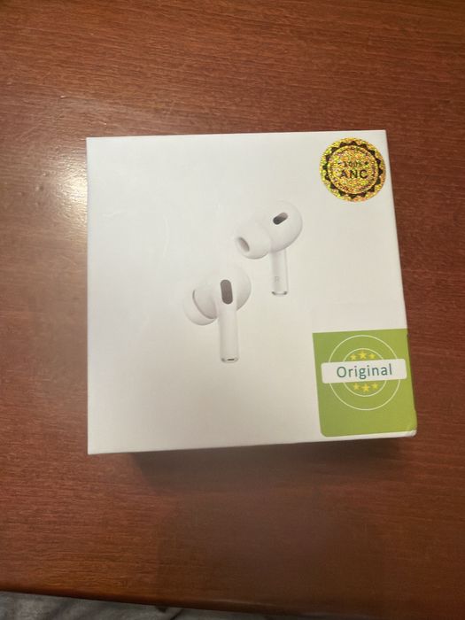 Чисто нови AirPods Pro