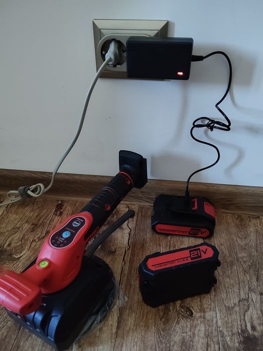 Masina cu ventuza vibrantă