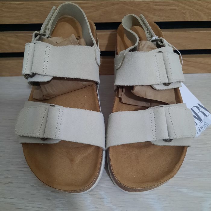 Vind sandale Zara