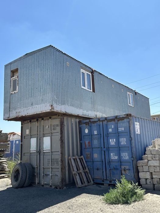 Жилой контейнер и контейнер кухня со столовой