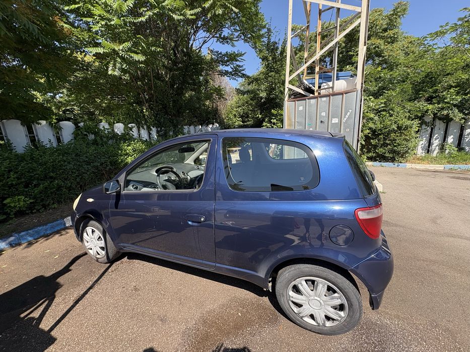 Toyota Yaris 2000