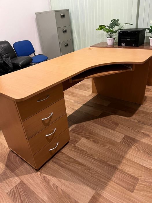 компьютерные столы для офиса