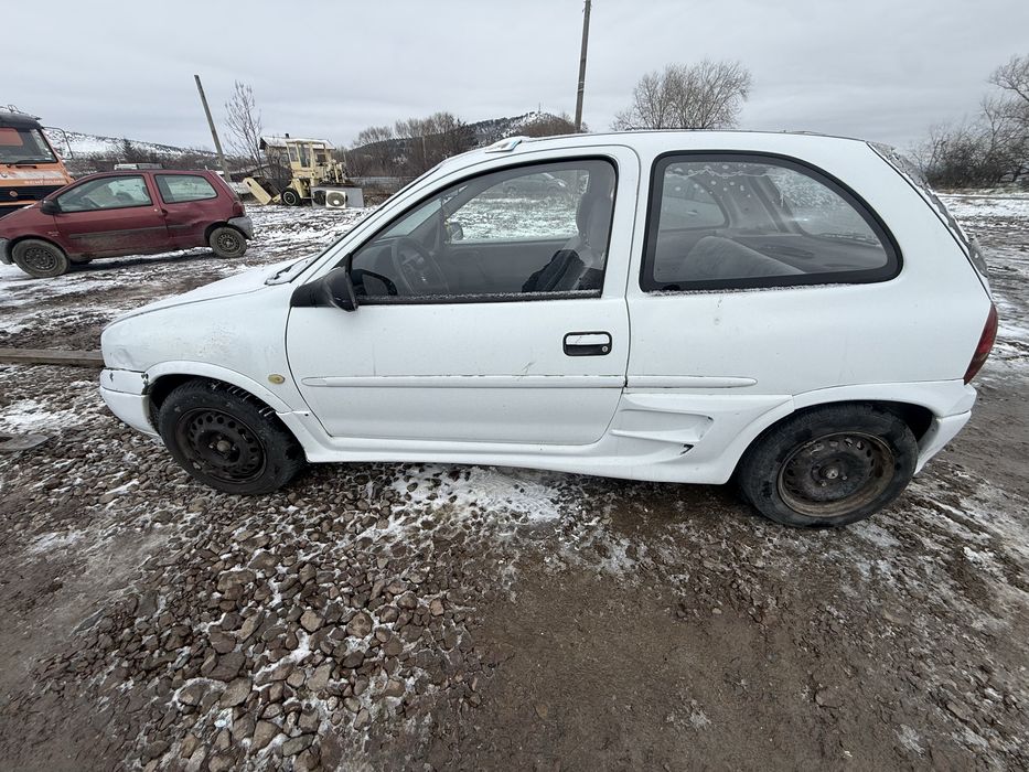 Опел Корса Б 1.7 60кс дизел 2000г на части