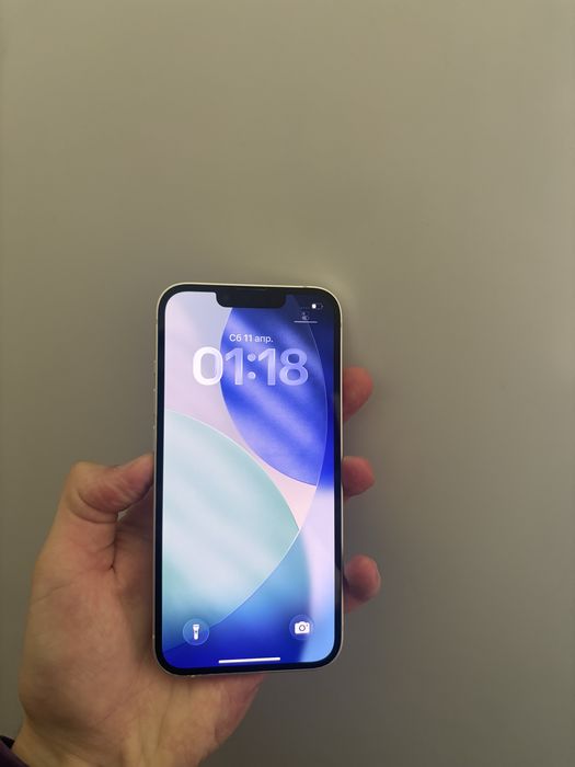 iPhone 13 128gb. (White)