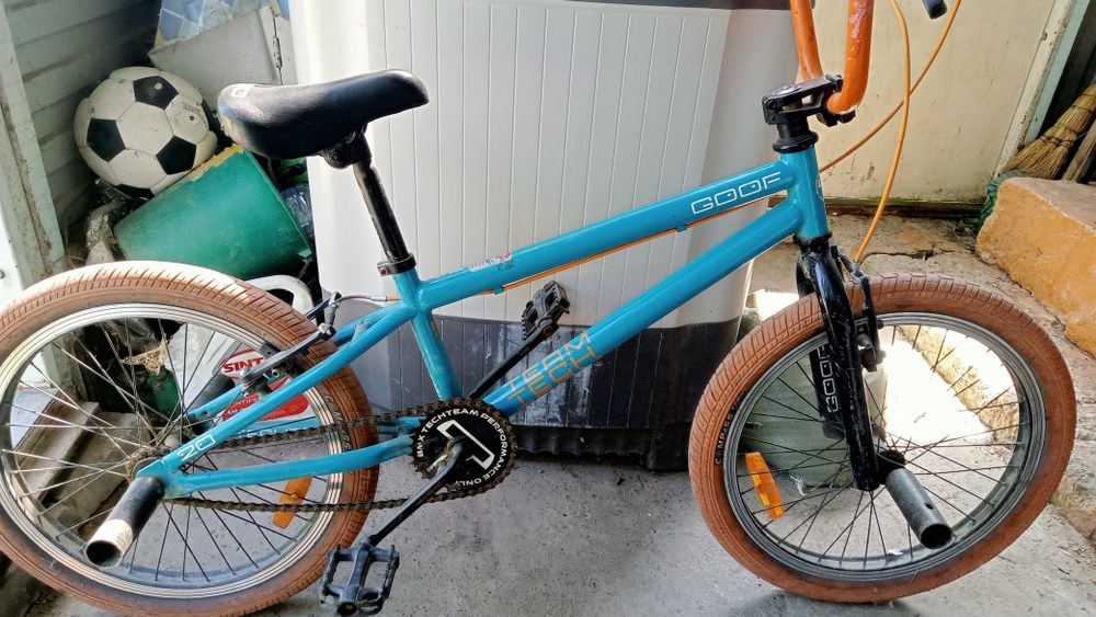 Велосипед BMX трюковой