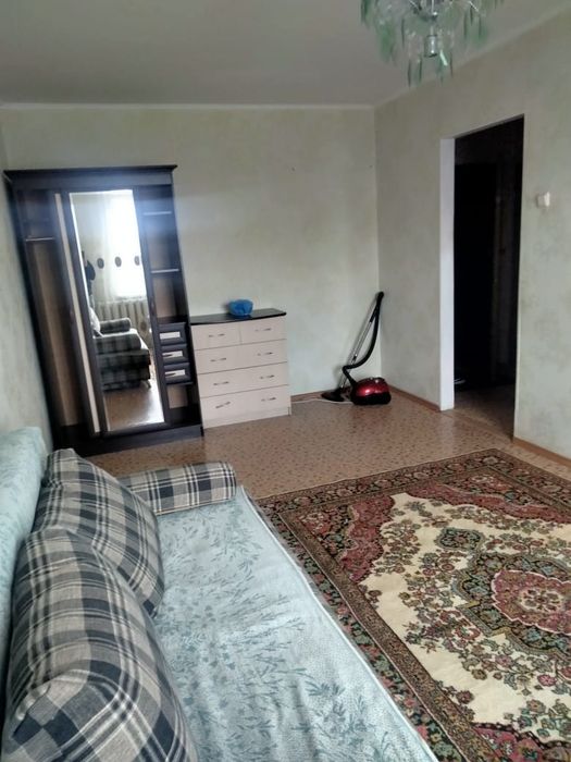 Продам 1-ком квартиру район Достык мола.