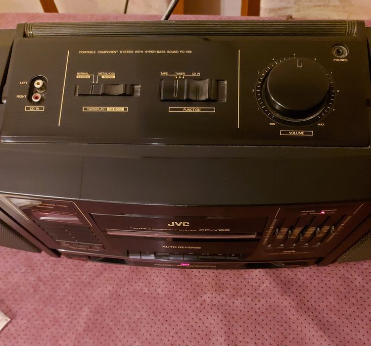 Радиокасетофон JVC PC-V66