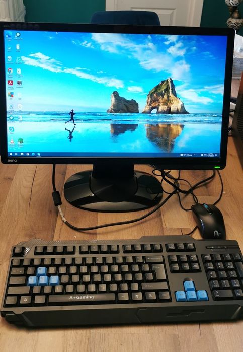 Unitate Centrala, Display Benq full HD, Tastatura A+Gaming&mouse