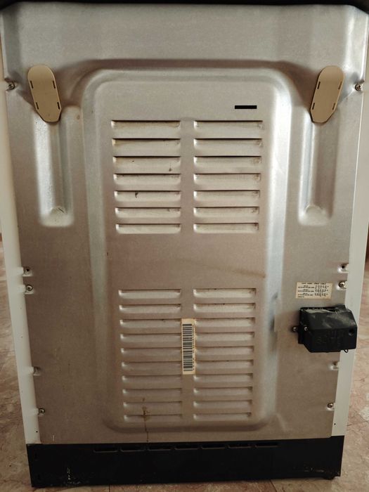 Готварска печка с керамичен плот Аристон