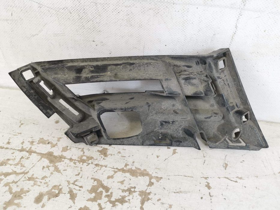 Скода Октавия 3 / Skoda Octavia 3 [ - ] Оригинален радиаторен държач в