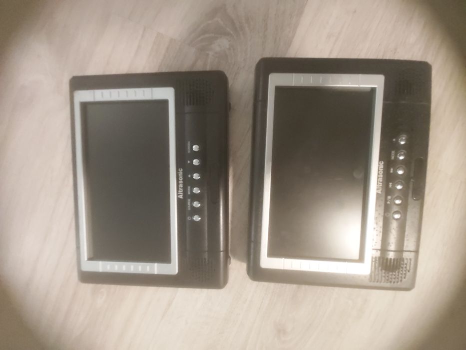 Monitoare tetiere auro