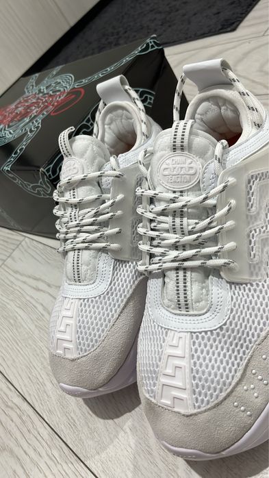 Versace Chain Reaction