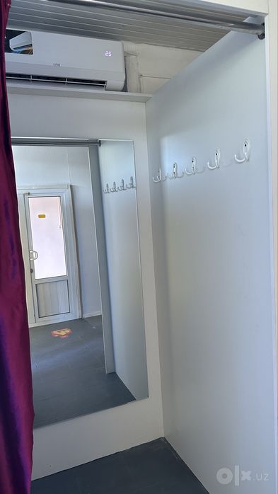Kiyinish xonasi / kabina sotiladi