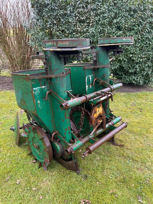 Картофосадачка двуредова и междуредов инвентар