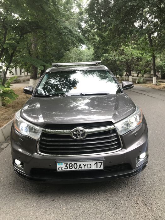Продам Toyota Highlander