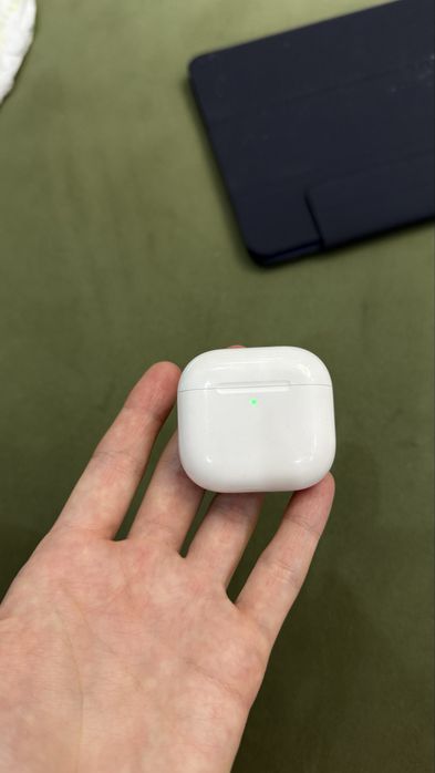 Airpods 4