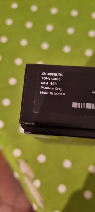 Schimb telefon ca și nou cu factură si trotineta xiaomi plus geaca