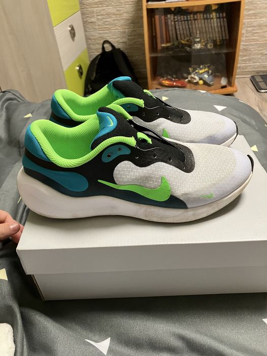 Оригинални маркови обувки Nike