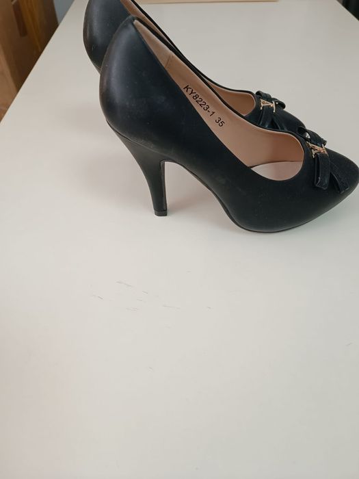 Продаётся Женские Туфли