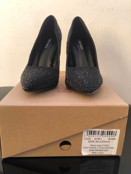 Официални дамски черни обувки