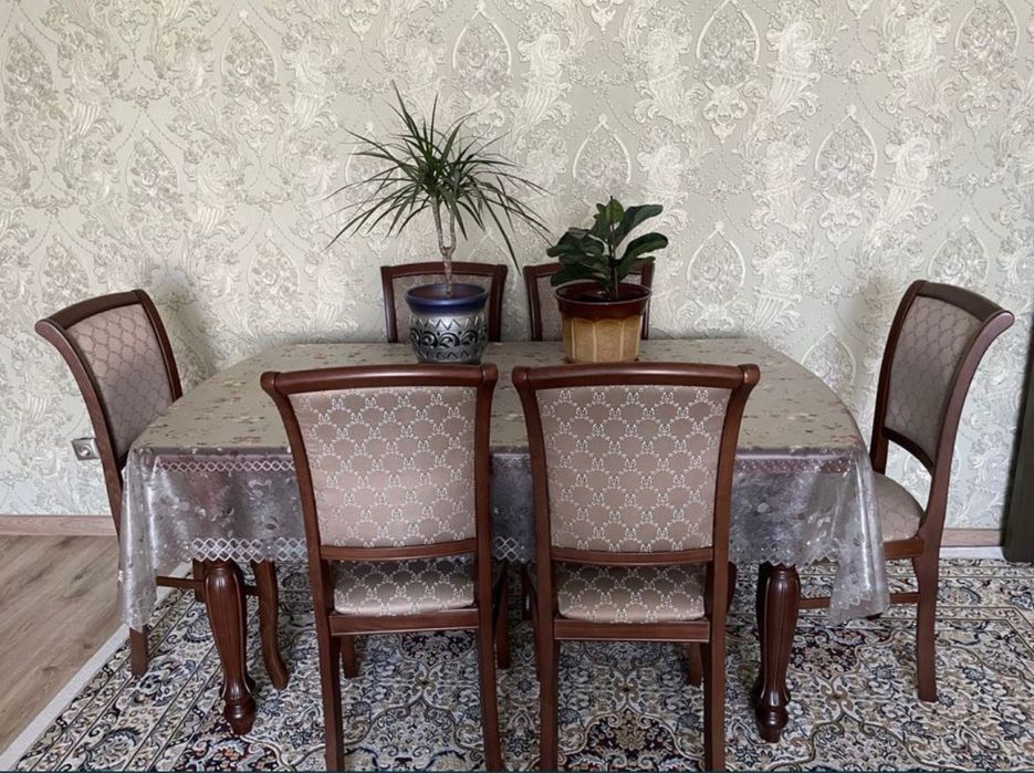Продам стол со стульями