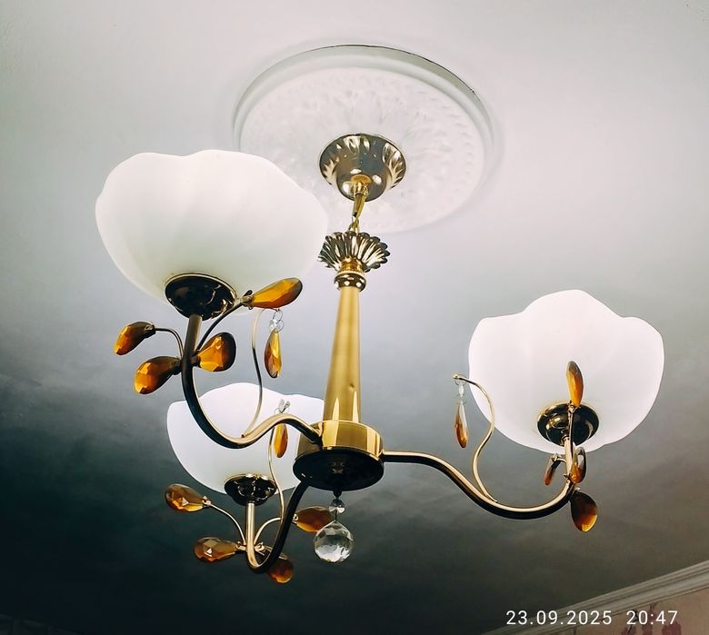 Люстры очень срочно