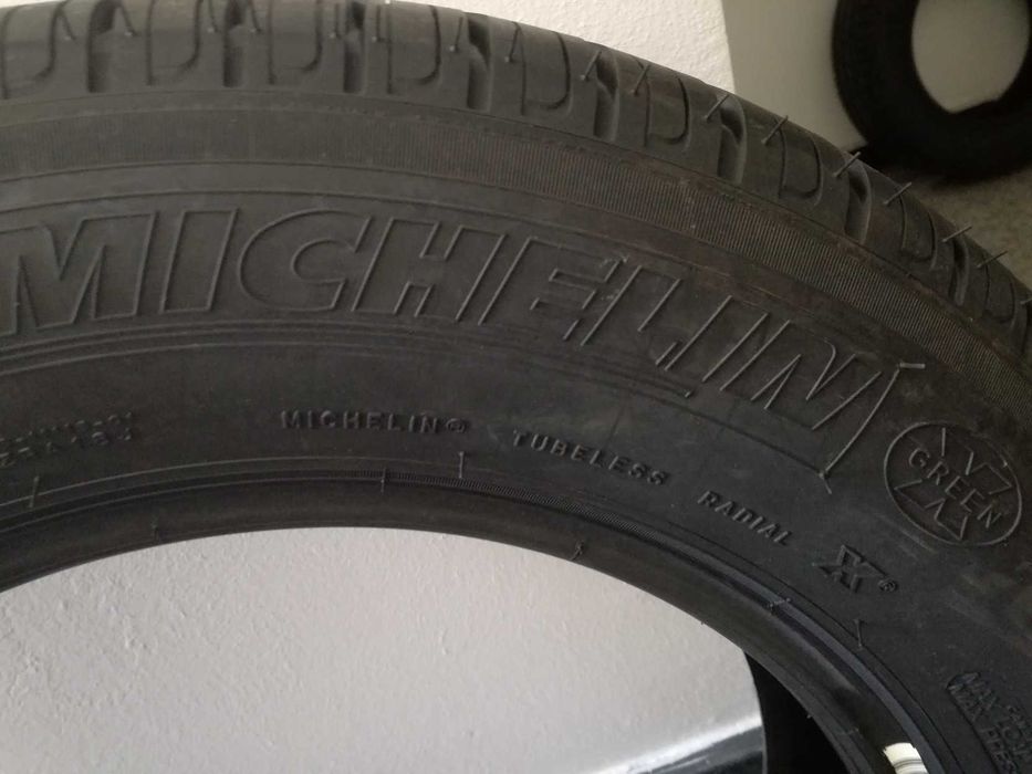 продавам летни гуми MICHELIN 195 65 R 15  купени 2019 г по 120 лв/бр