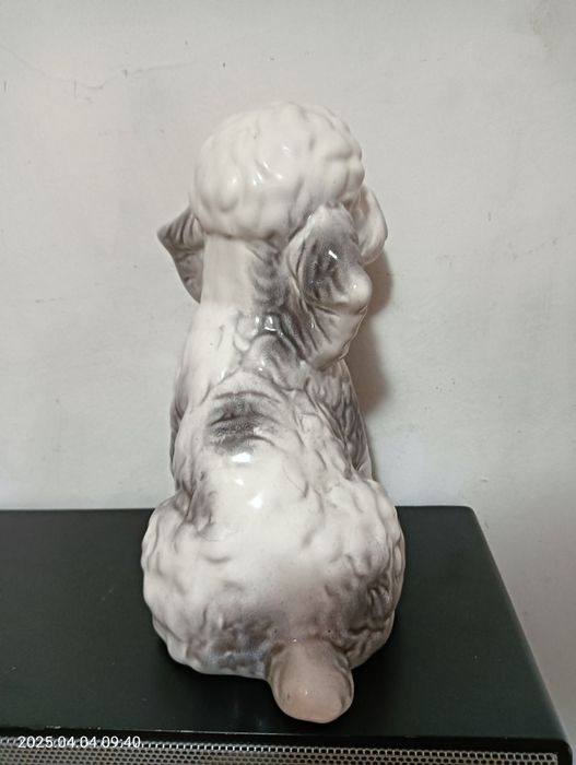 Cățel porțelan vechi