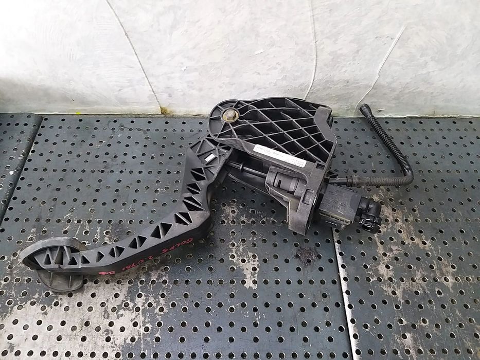Pedala ambreiaj vw golf 5 1k 1k1721059bt