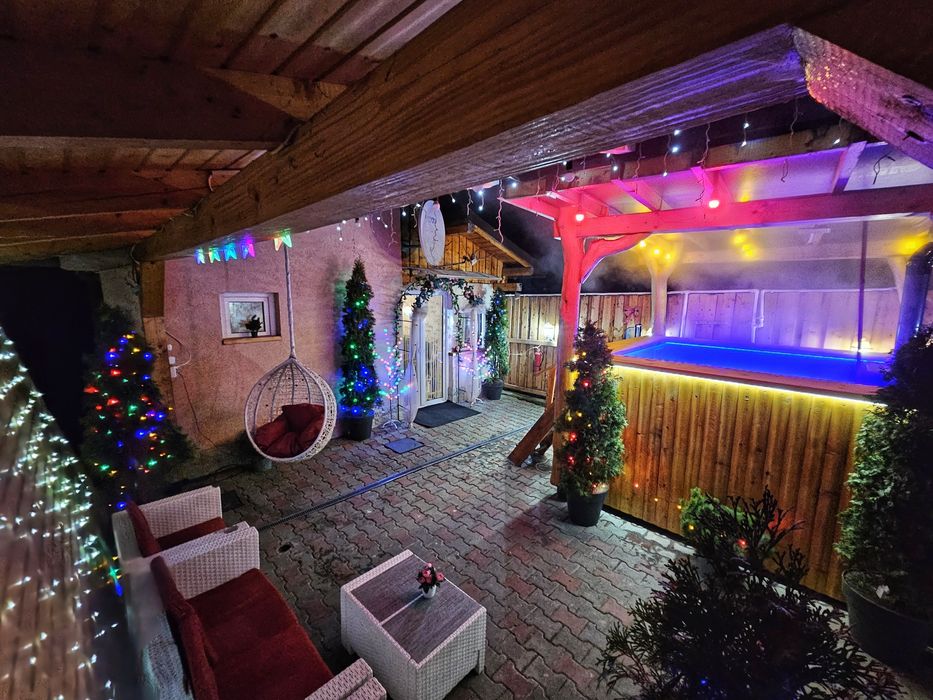 Cabana la munte cu piscina jacuzzi