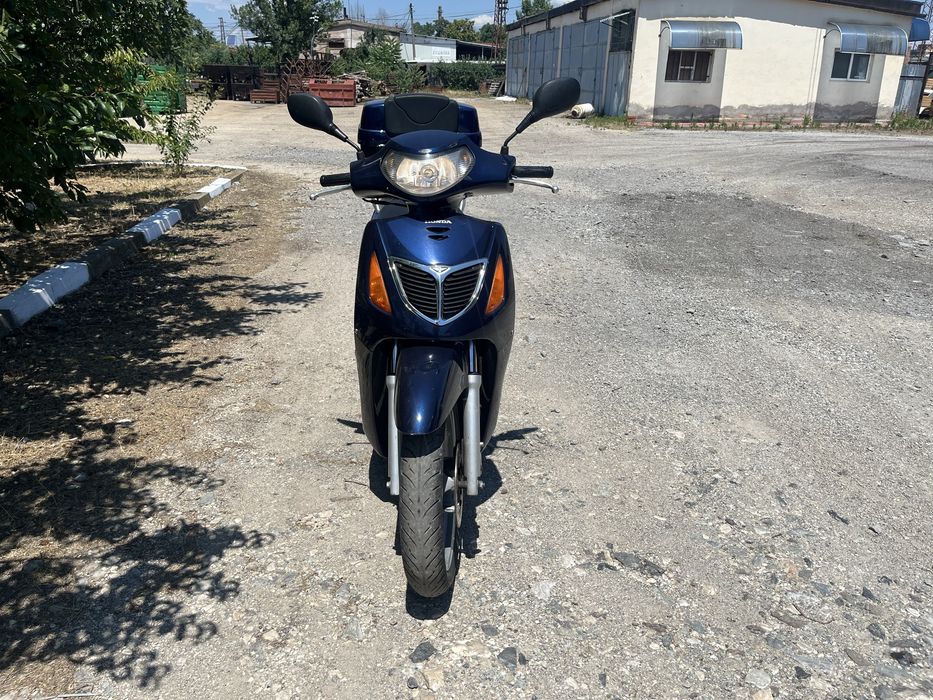 Скутер Honda SH 150