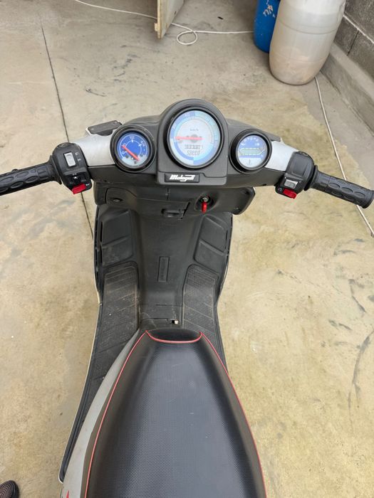 Продавам Malaguti Phantom F12 50cc