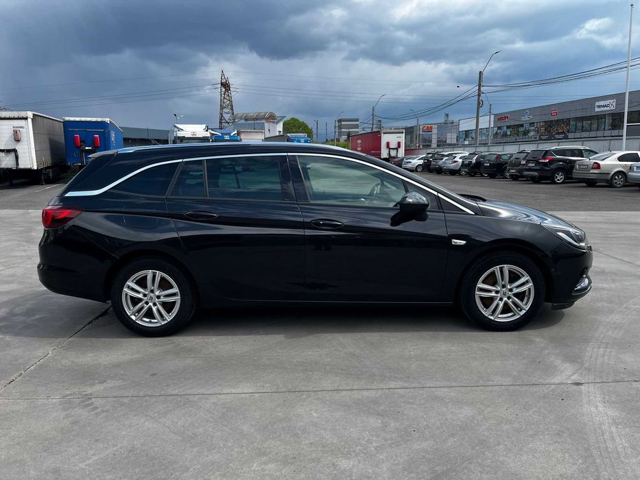Opel Astra Sports Tourer+ 1.6 CDI