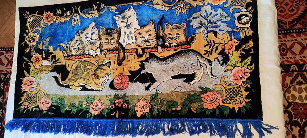 Бродирани възгавници,шевици