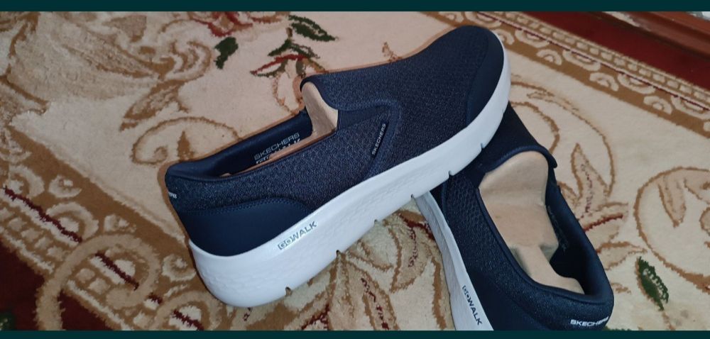 Skechers original 50 размер новый