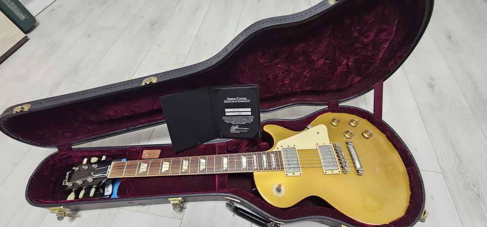 Gibson Custom: Les Paul  1957  Goldtop Reissue Dark Back 2011 VOS