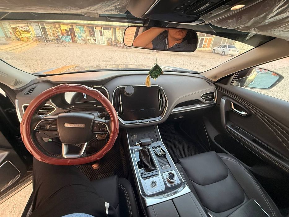 Jetour x70 sotiladi